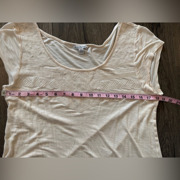 American Eagle Outfitters Ivory Short Sleeve Top Size Large - Picture 6 of 8